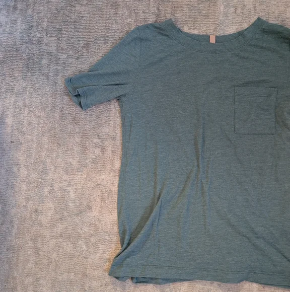 Lunya Heathered Teal Pima Cotton Short Sleeve T-Shirt - Picture 2 of 10